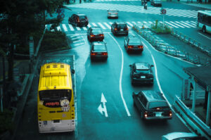 Outsmarting Gridlock: Edge Computing's Role in Traffic Control