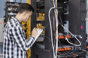 Choosing the Right Industrial Server for Your Operations