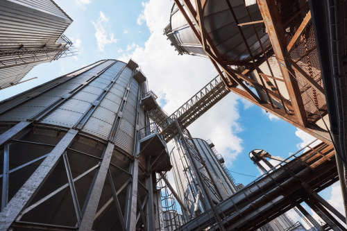 Corvalent Industries That Rely on Explosion-Proof Displays 10 Top Industries Using Explosion-Proof Displays for Safety