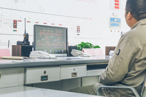 Corvalent Advantages of Industrial Panel Monitors in Control Rooms 1 Advantages of Industrial Panel Monitors in Control Rooms